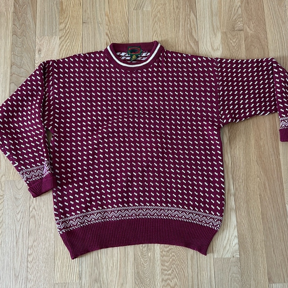 Vitage Boston Trader 100% Pure Wool Knit Sweater.Sz L maroon